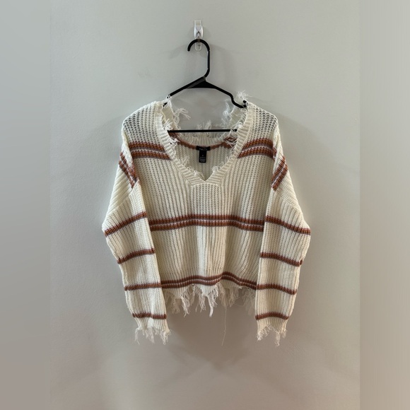 Rue21 Sweaters - Pre-Owned MD Rue 21 White with Red and Pink Stripes Distressed Sweater
